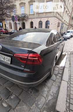 Седан Volkswagen Passat 2016 в Львове