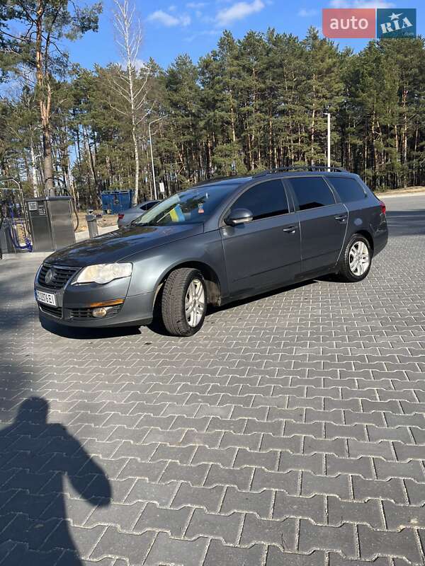 Универсал Volkswagen Passat 2008 в Маневичах