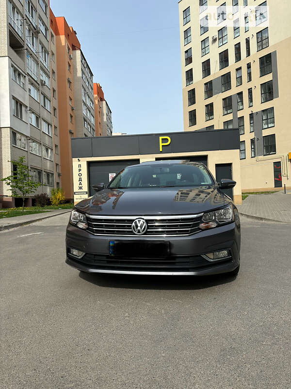 Седан Volkswagen Passat 2016 в Летичеве
