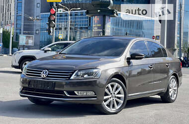 Volkswagen Passat 2012