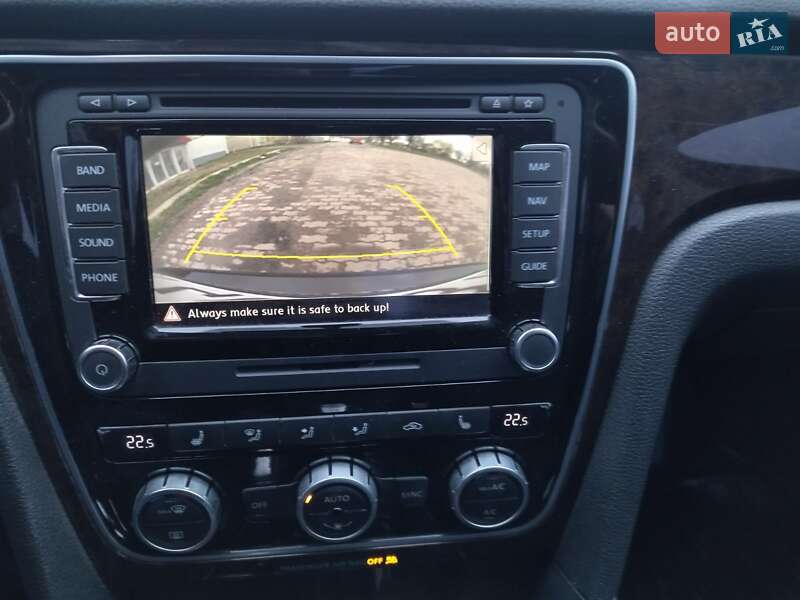 Седан Volkswagen Passat 2015 в Бурштыне