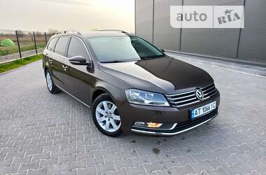 Універсал Volkswagen Passat 2013 в Івано-Франківську