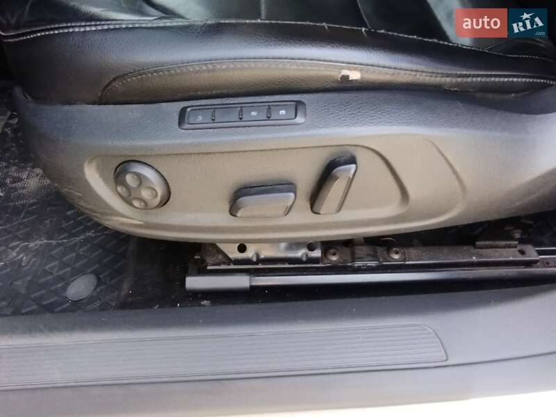 Универсал Volkswagen Passat 2011 в Покровске