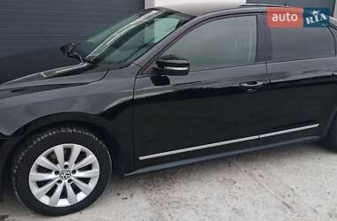 Седан Volkswagen Passat 2013 в Львові