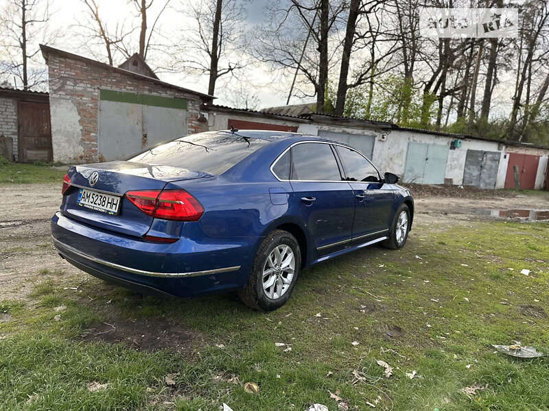 Седан Volkswagen Passat 2016 в Андрушевке