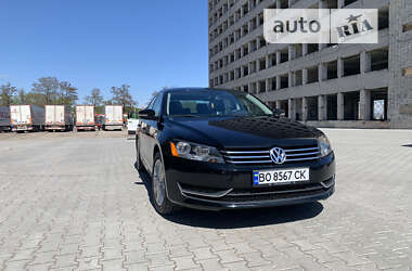 Седан Volkswagen Passat 2014 в Тернополі