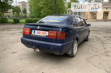 Седан Volkswagen Passat 1996 в Тернополе