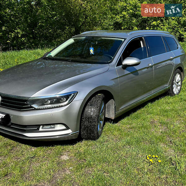 Универсал Volkswagen Passat 2015 в Киеве