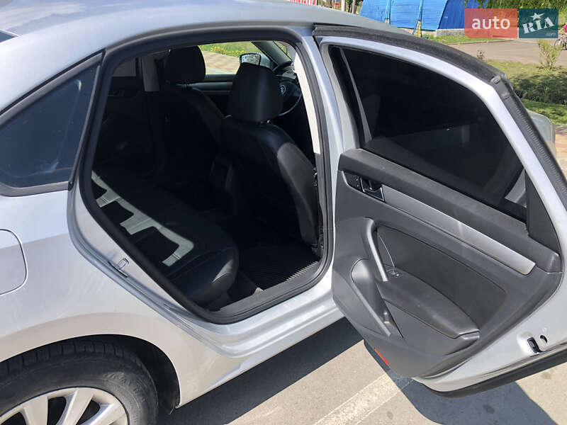 Седан Volkswagen Passat 2014 в Здолбунове