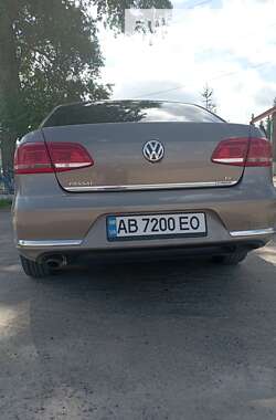 Седан Volkswagen Passat 2011 в Калиновке