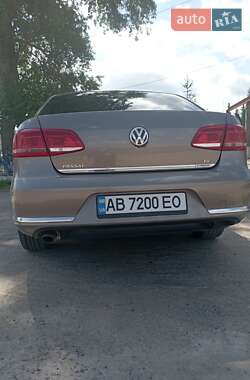 Седан Volkswagen Passat 2011 в Калиновке