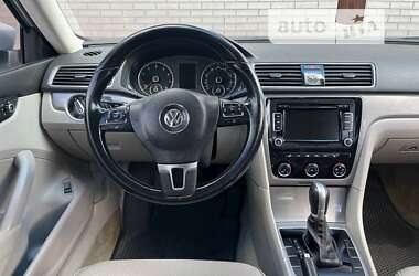 Седан Volkswagen Passat 2014 в Рокитному