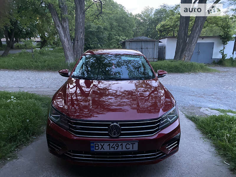 Седан Volkswagen Passat 2016 в Каменец-Подольском