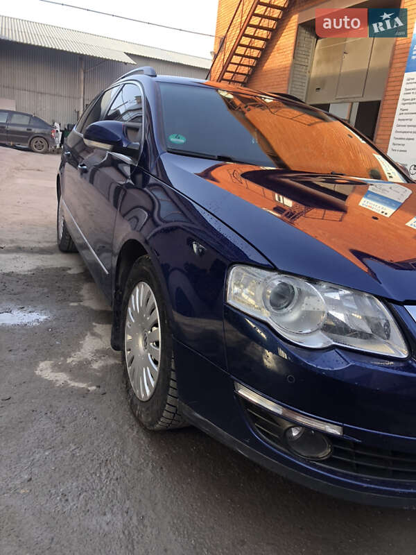 Универсал Volkswagen Passat 2009 в Тернополе