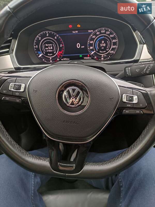 Універсал Volkswagen Passat 2019 в Володимирі