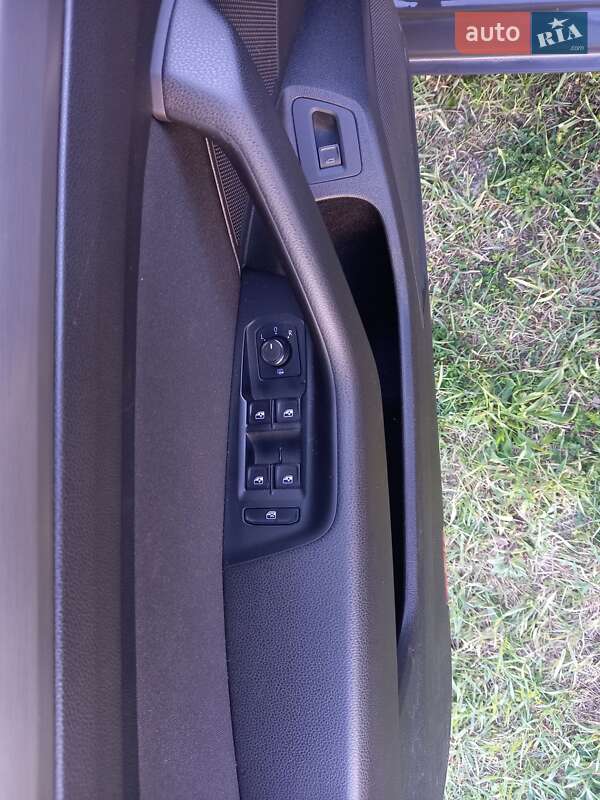 Универсал Volkswagen Passat 2015 в Каменец-Подольском