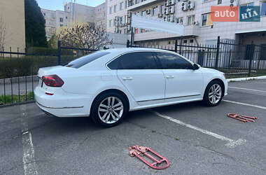 Седан Volkswagen Passat 2017 в 