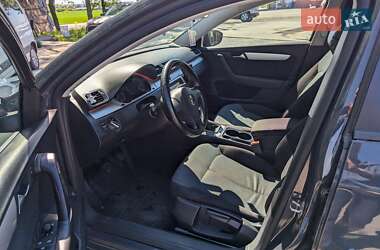 Универсал Volkswagen Passat 2012 в 