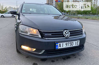 Універсал Volkswagen Passat 2012 в Києві
