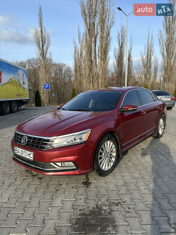 Седан Volkswagen Passat 2016 в Кременчуге
