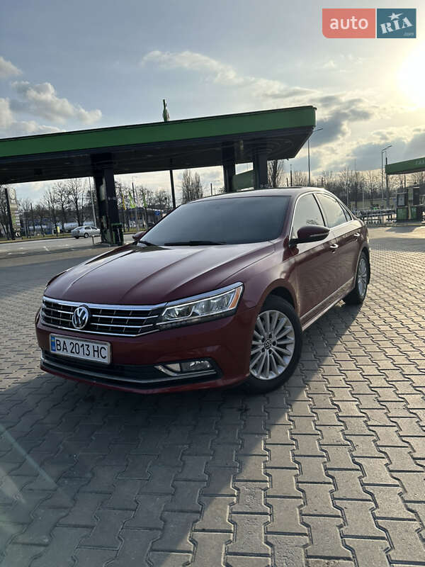 Седан Volkswagen Passat 2016 в Кременчуге