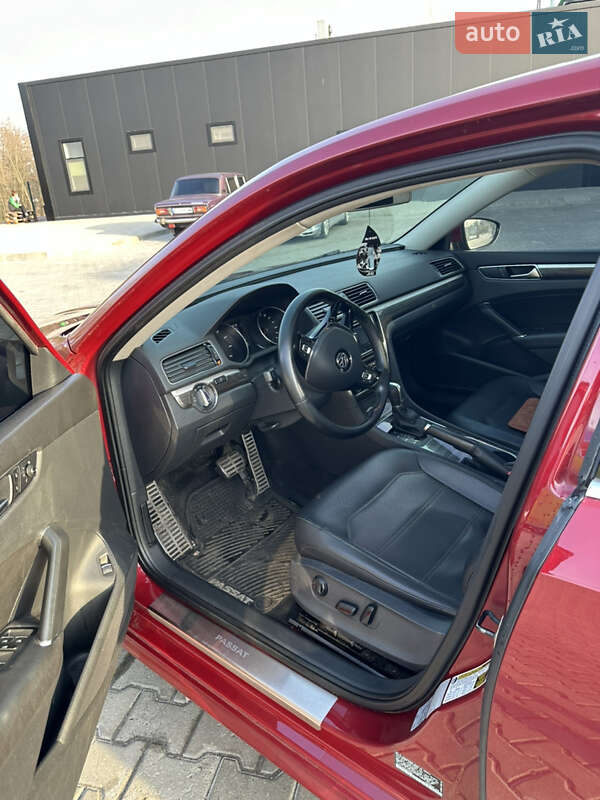 Седан Volkswagen Passat 2016 в Кременчуге