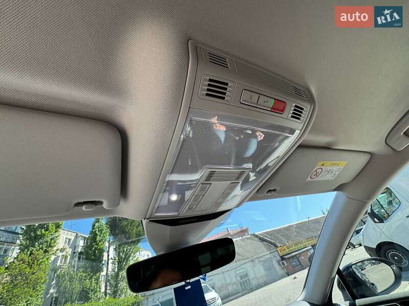 Универсал Volkswagen Passat 2019 в Днепре