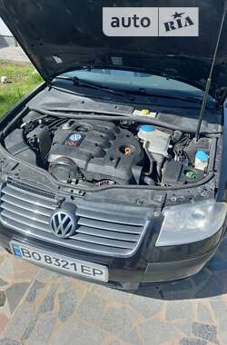 Універсал Volkswagen Passat 2004 в Тернополі