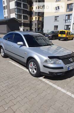 Седан Volkswagen Passat 2001 в Ивано-Франковске