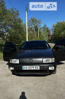 Седан Volkswagen Passat 1990 в Харкові