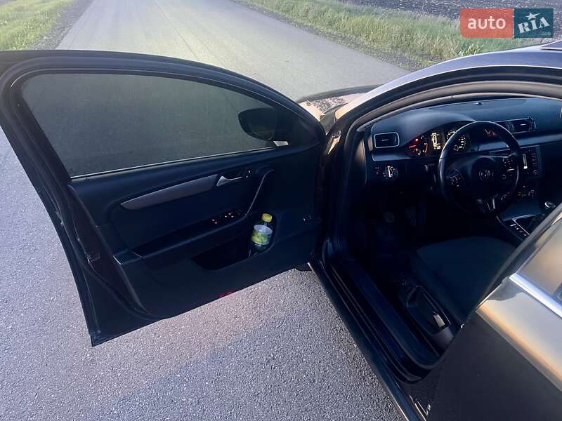Универсал Volkswagen Passat 2012 в Карловке