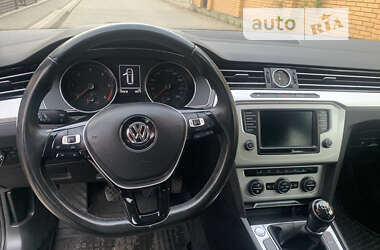 Универсал Volkswagen Passat 2017 в Стрые