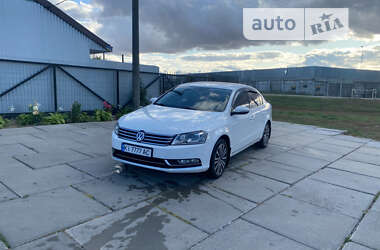 Седан Volkswagen Passat 2012 в Броварах