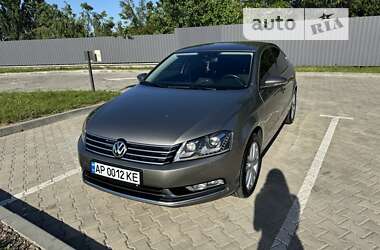 Седан Volkswagen Passat 2012 в Запорожье