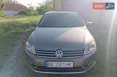 Седан Volkswagen Passat 2011 в Николаеве