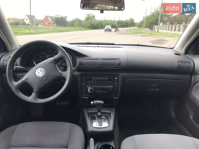 Універсал Volkswagen Passat 2004 в Звенигородці