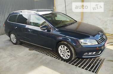 Універсал Volkswagen Passat 2010 в Чернівцях