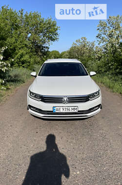 Універсал Volkswagen Passat 2016 в Кам'янському