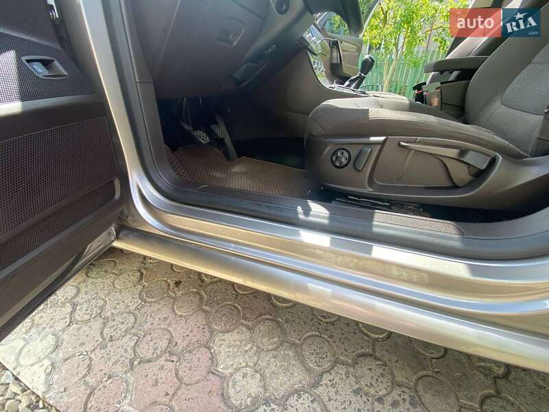 Универсал Volkswagen Passat 2014 в Ивано-Франковске