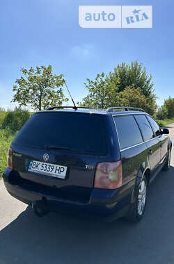 Универсал Volkswagen Passat 2003 в Ровно