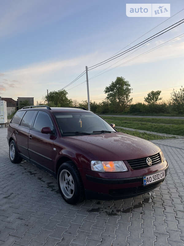 Універсал Volkswagen Passat 2000 в Береговому