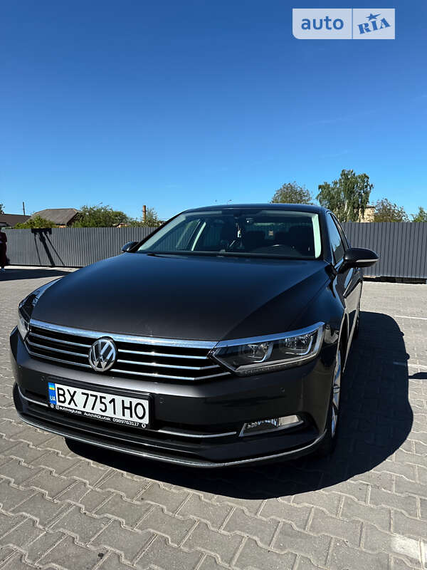 Седан Volkswagen Passat 2017 в Хмельницком