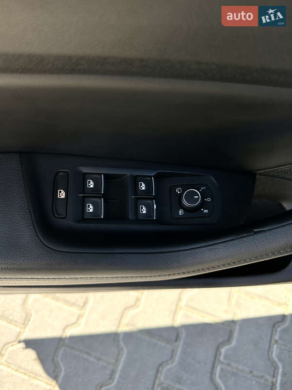 Седан Volkswagen Passat 2017 в Хмельницком