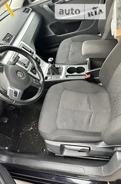 Volkswagen Passat 2011