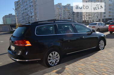 Универсал Volkswagen Passat 2011 в Чернигове