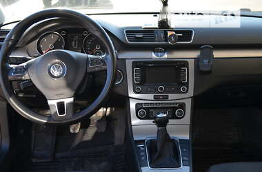 Універсал Volkswagen Passat 2011 в Чернігові