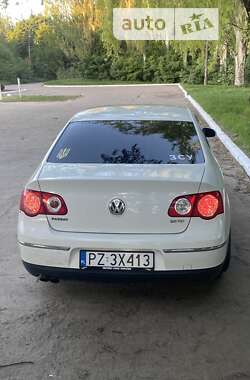 Седан Volkswagen Passat 2005 в Марганце