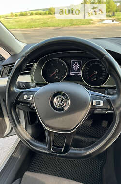 Универсал Volkswagen Passat 2016 в Умани
