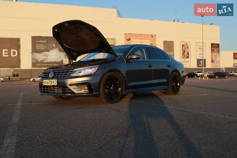 Седан Volkswagen Passat 2017 в Киеве