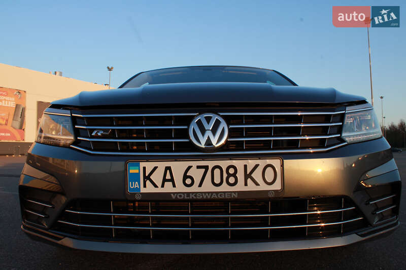 Седан Volkswagen Passat 2017 в Киеве